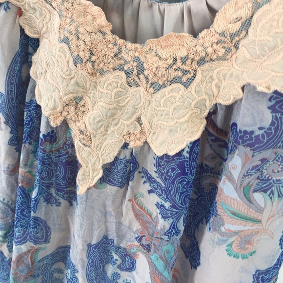 Twelfth Street by Cynthia Vincent Silk Tank - Picture 2 of 6